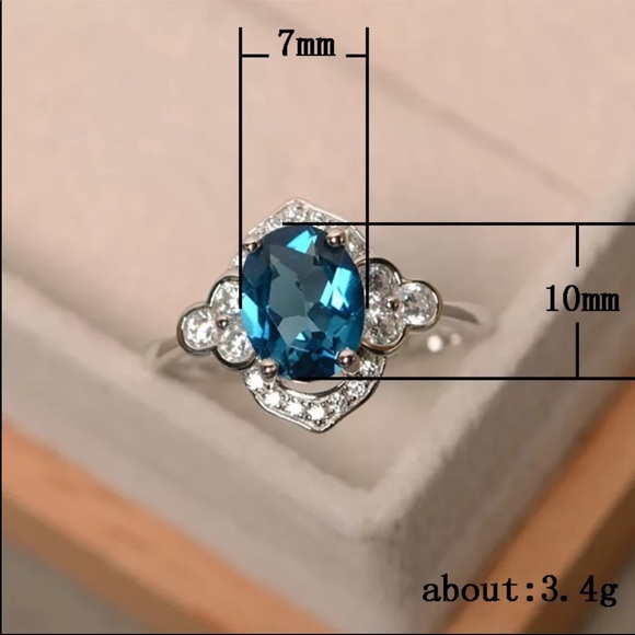 New Women’s 925 Silver Diamond ring - Picture 3 of 4